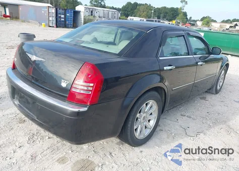 2006 Chrysler 300C z USA, uszkodzony, nr VIN 2C3LA63H16H277781